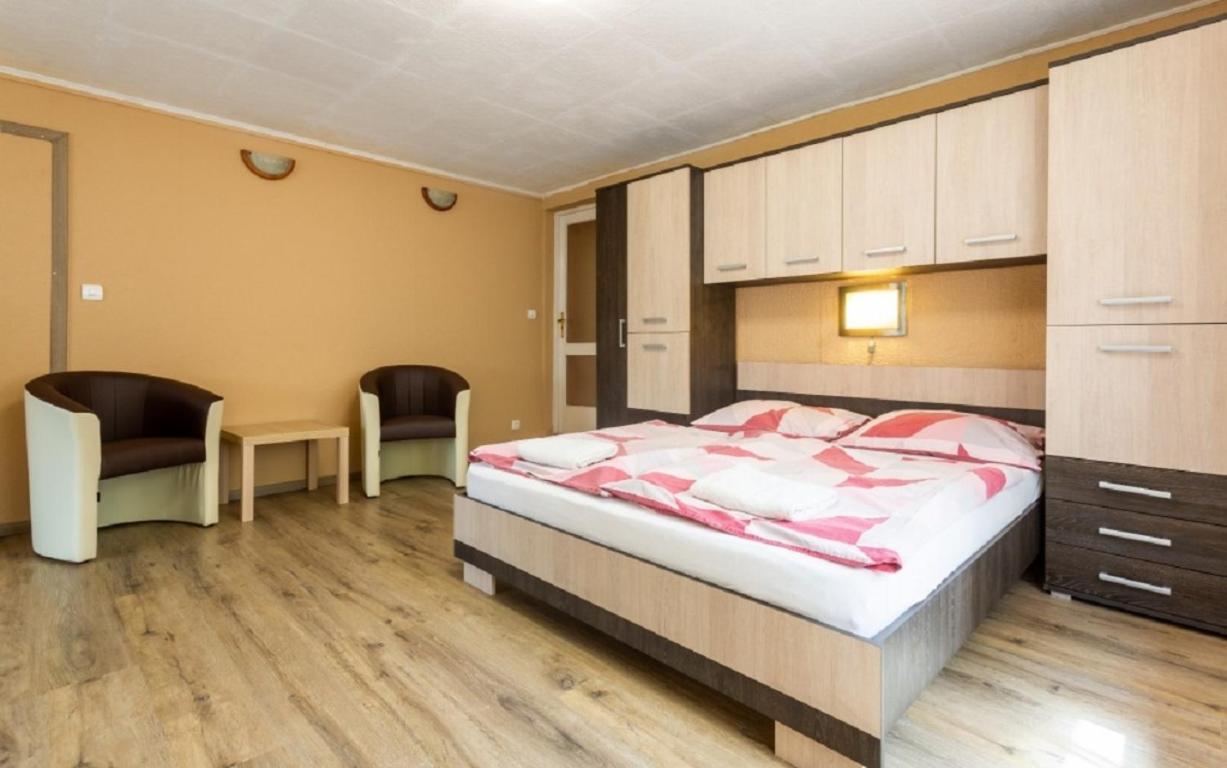 Visegrad Vendeghaz-Apartman エクステリア 写真